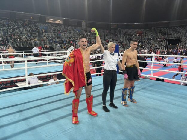 B7C4D0DA-C6AB-4E06-B77F-2730FACF60B1