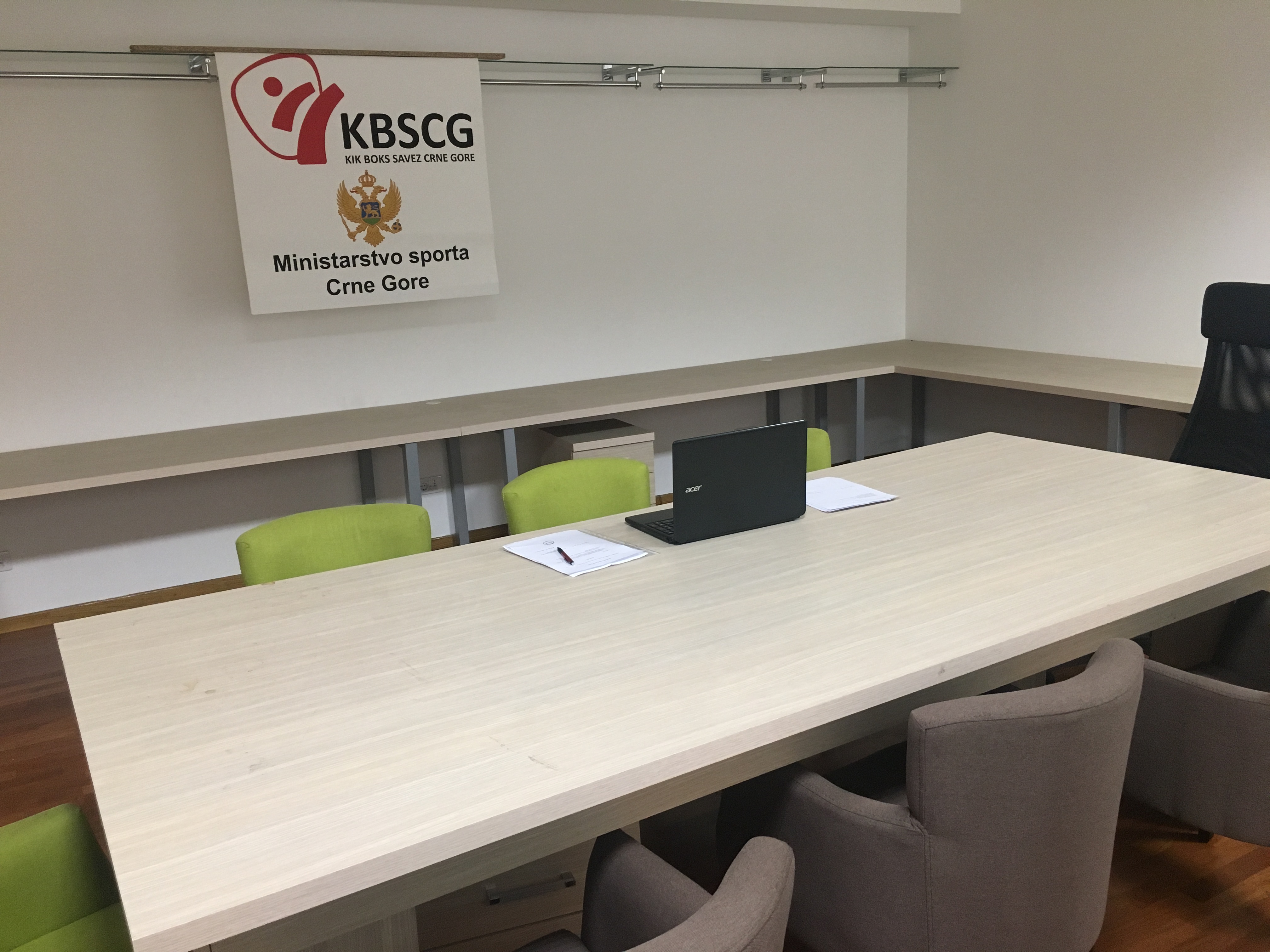 fotografija kancelarija